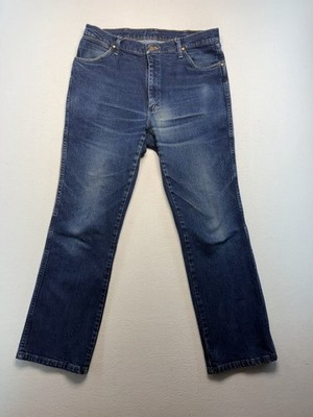 Wrangler Men Blue Medium Wash Jean Slim Fit Straight Leg workwear western flawed